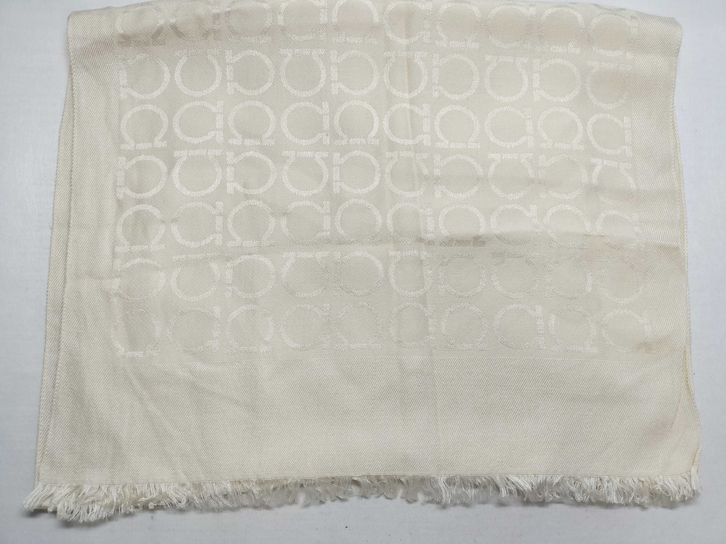 Salvatore Ferragamo Gancini Ferragamo Scarf Muffler