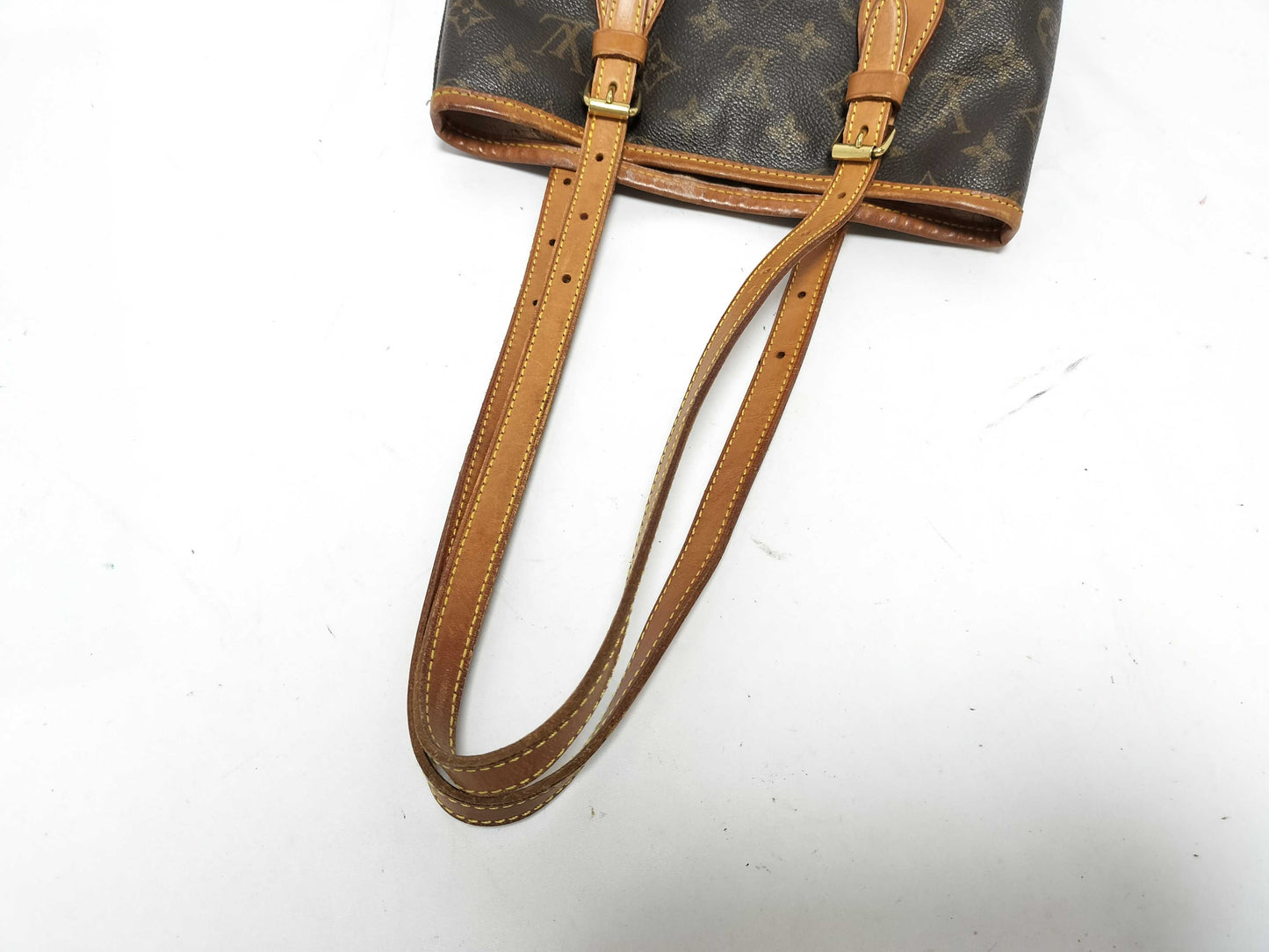 LOUIS VUITTON Monogram Louis Vuitton Bucket M42238 Tote Bag