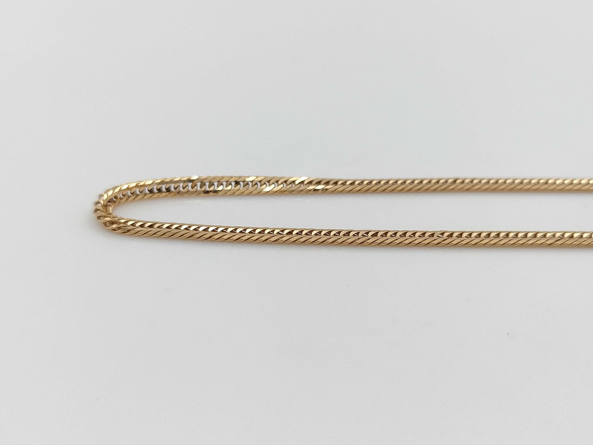Kihei 12-Sided Triple K18 7.6g Necklace