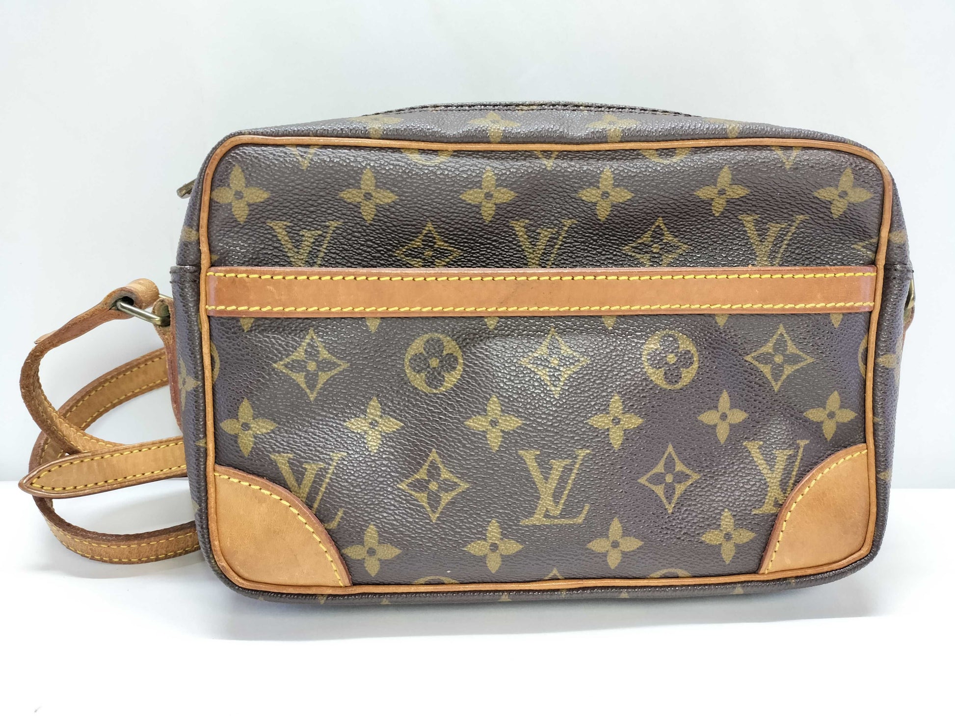 LOUIS VUITTON Monogram Trocadero Shoulder Bag