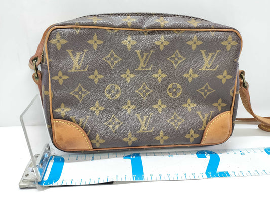 LOUIS VUITTON Monogram Trocadero Shoulder Bag