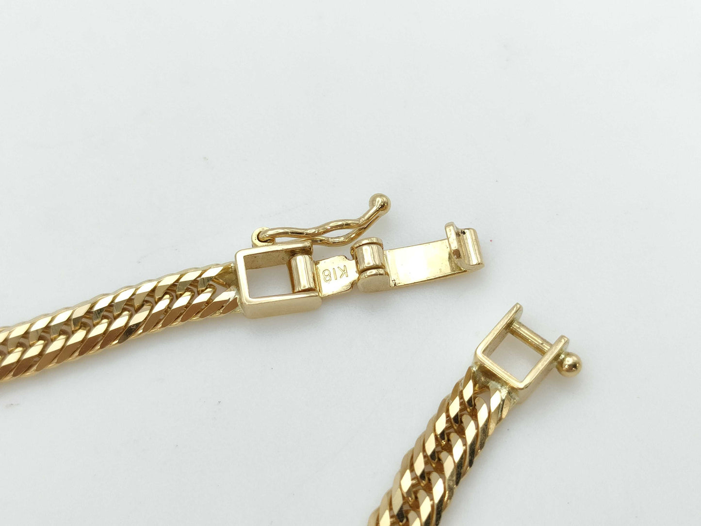 Kihei 12-Sided Triple K18 20.4g Necklace