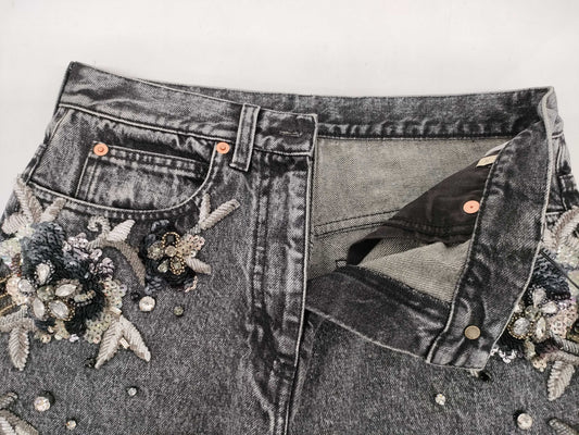 GUCCI Embroidered Denim Pants, Regular Price: 1.6 million yen, 24-inch pants