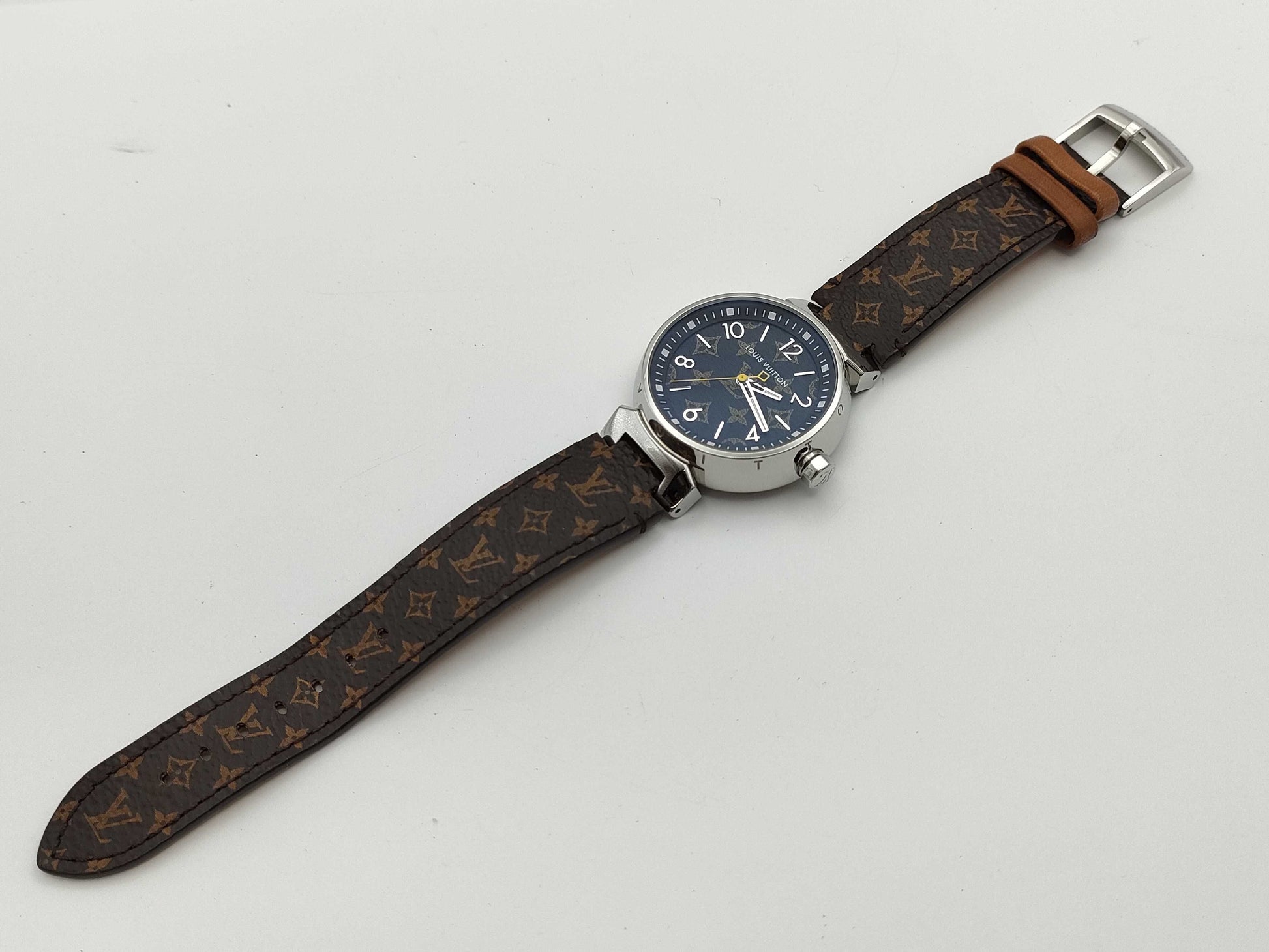 LOUIS VUITTON Tambour QA071 UC4412 Quartz Boys Watch