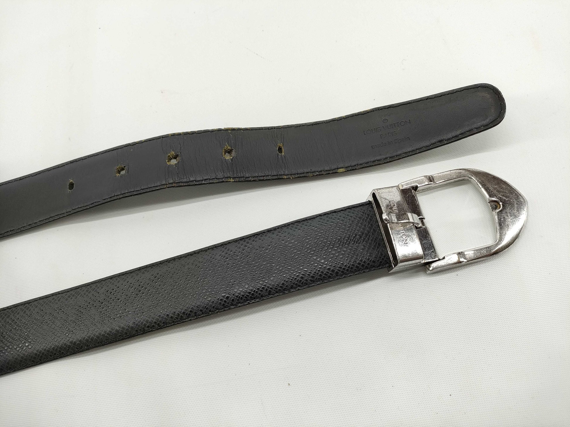 LOUIS VUITTON Taiga LV Taiga Santur Belt Black Belt