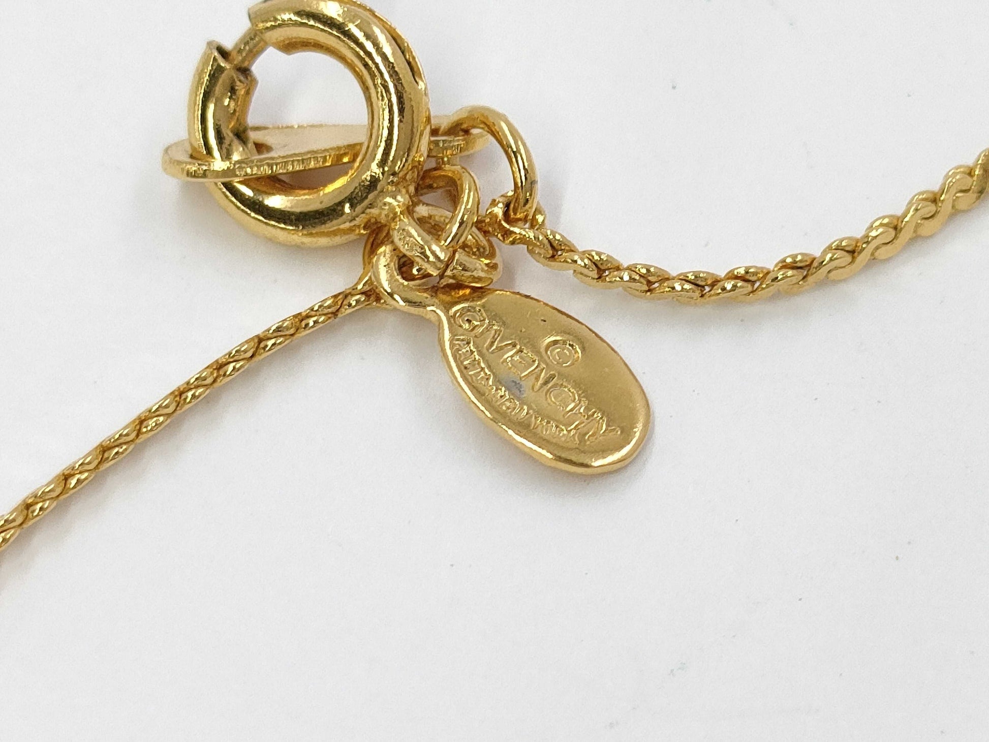 GIVENCHY Givenchy Logo Necklace