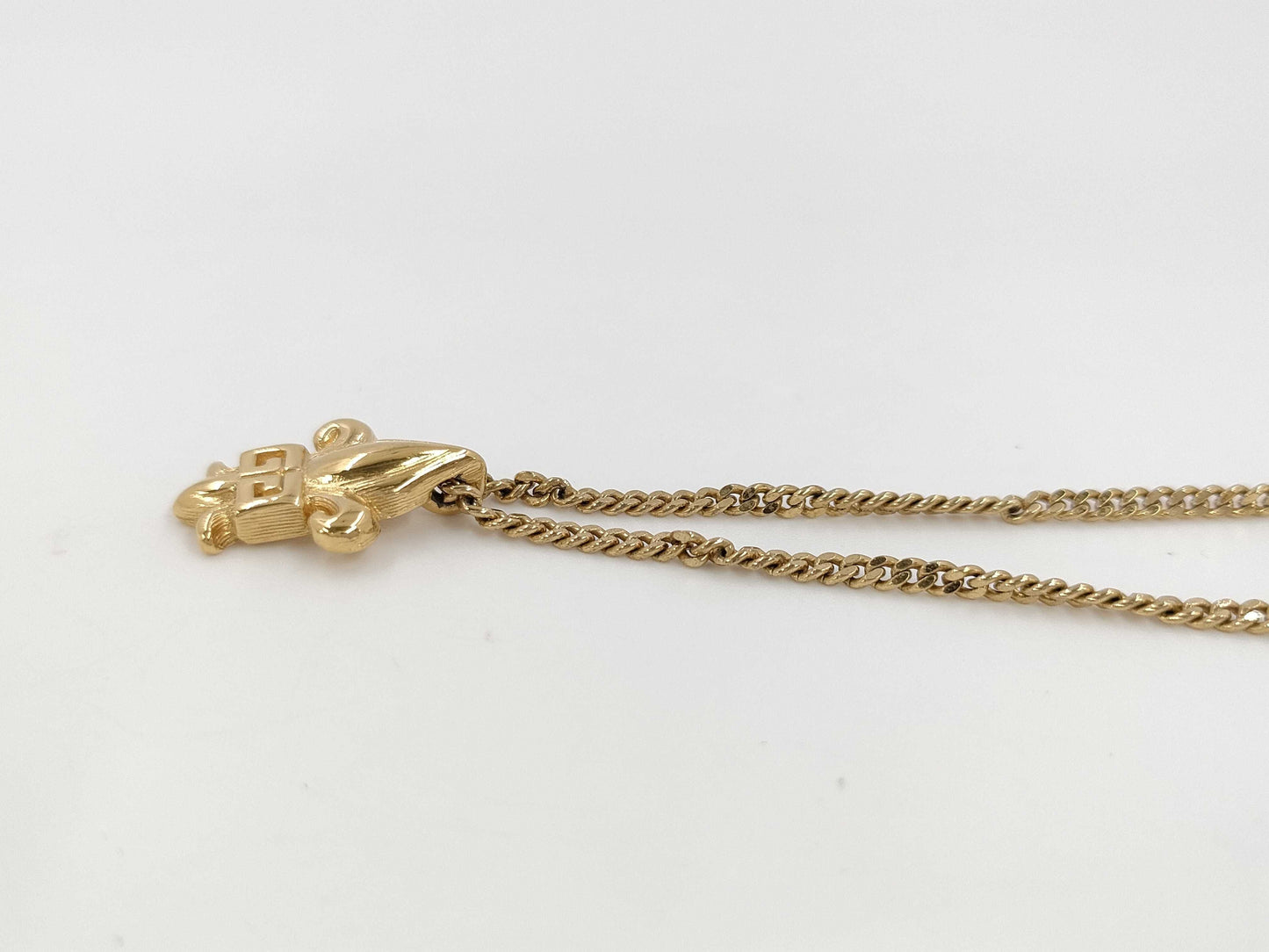 GIVENCHY Givenchy Logo Necklace Necklace