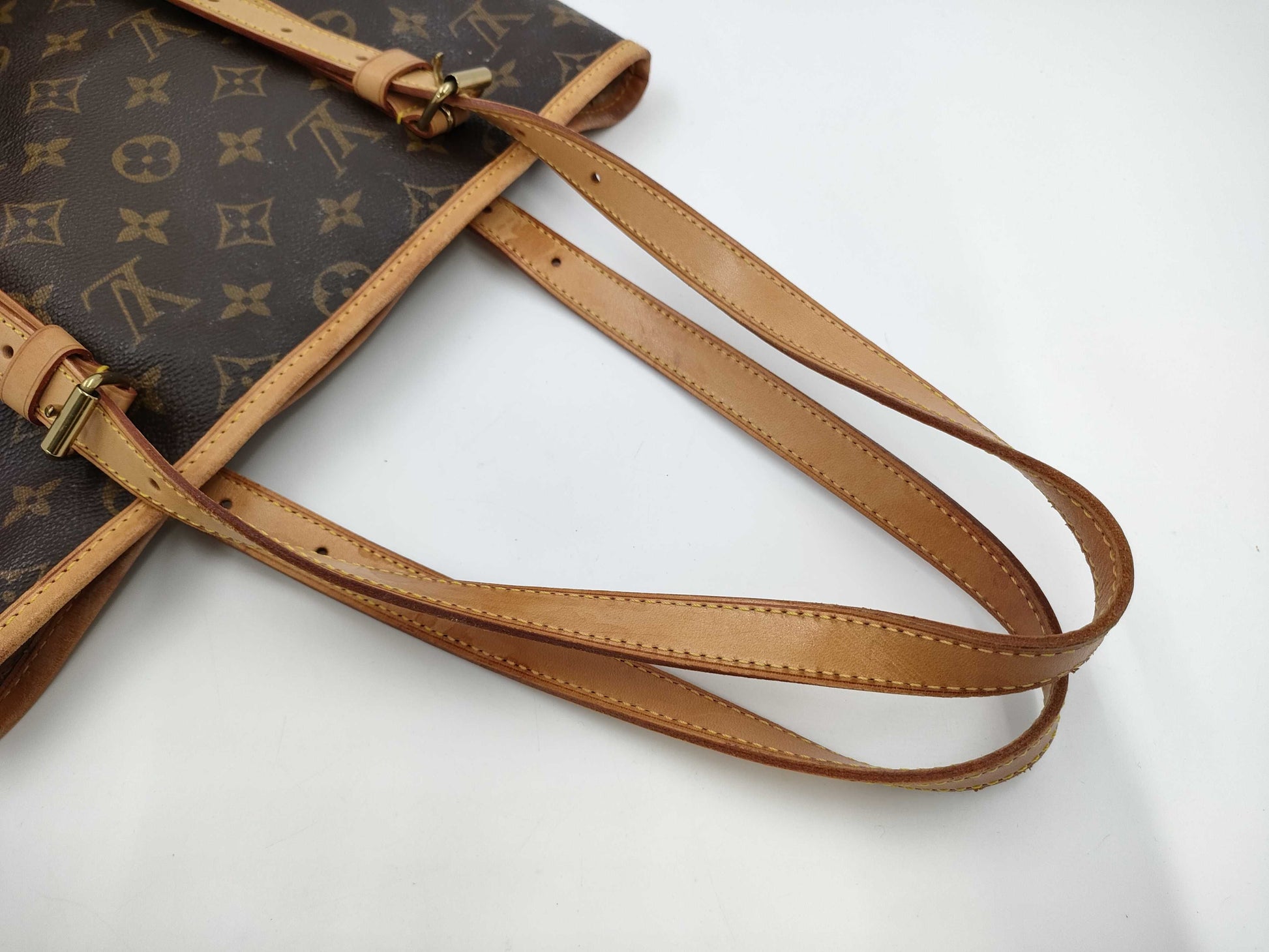 LOUIS VUITTON Louis Vuitton Monogram Bucket GM M42236 Tote Bag