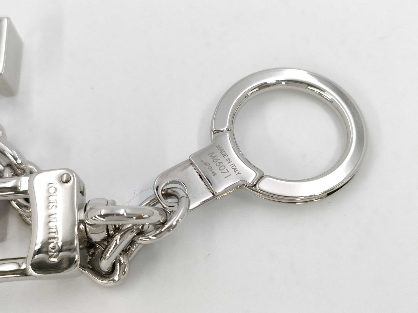 LOUIS VUITTON Porte Cle Initial Argent Keyring Keycase Keychain