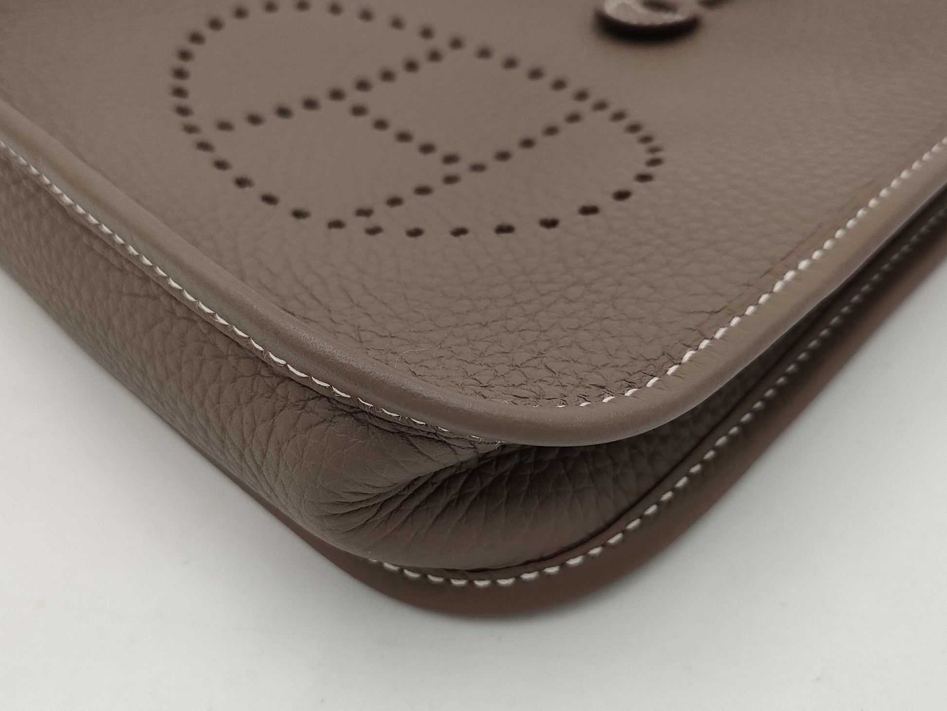 HERMES Evelyn TPM Etoup P Fittings Blue Indigo Strap Tryon Clemence W Engraved Shoulder Bag