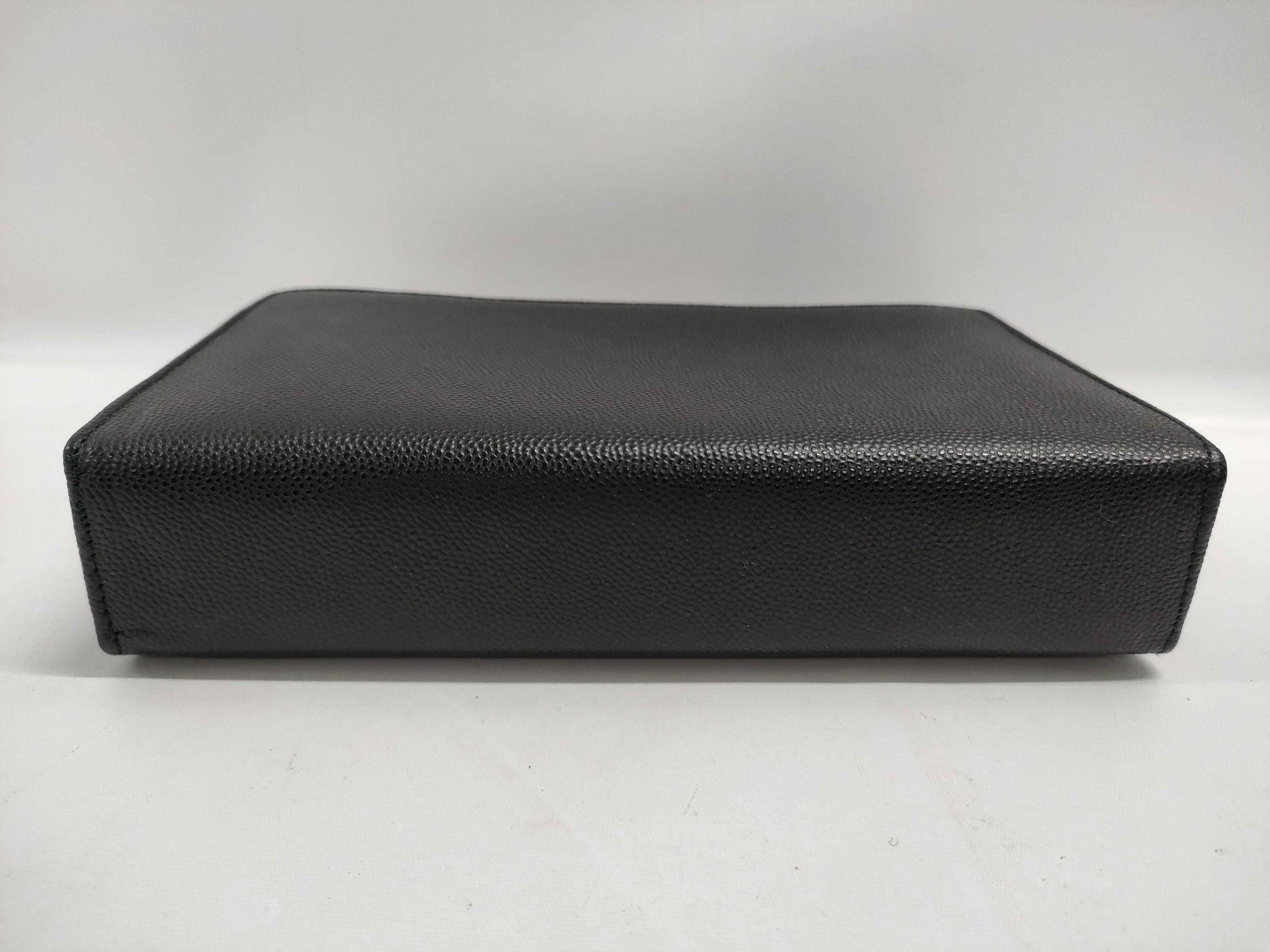 Dior logo plate pouch pouch