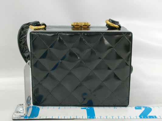 CHANEL Matelasse Shoulder Patent Leather Shoulder Bag