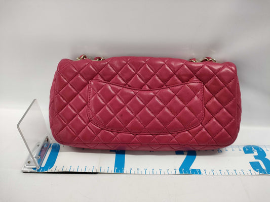 CHANEL Matelasse 25 Chain Shoulder Bag, East West Lambskin, Red, GD Hardware, 13409863, Sticker and Card Included, Shoulder Bag