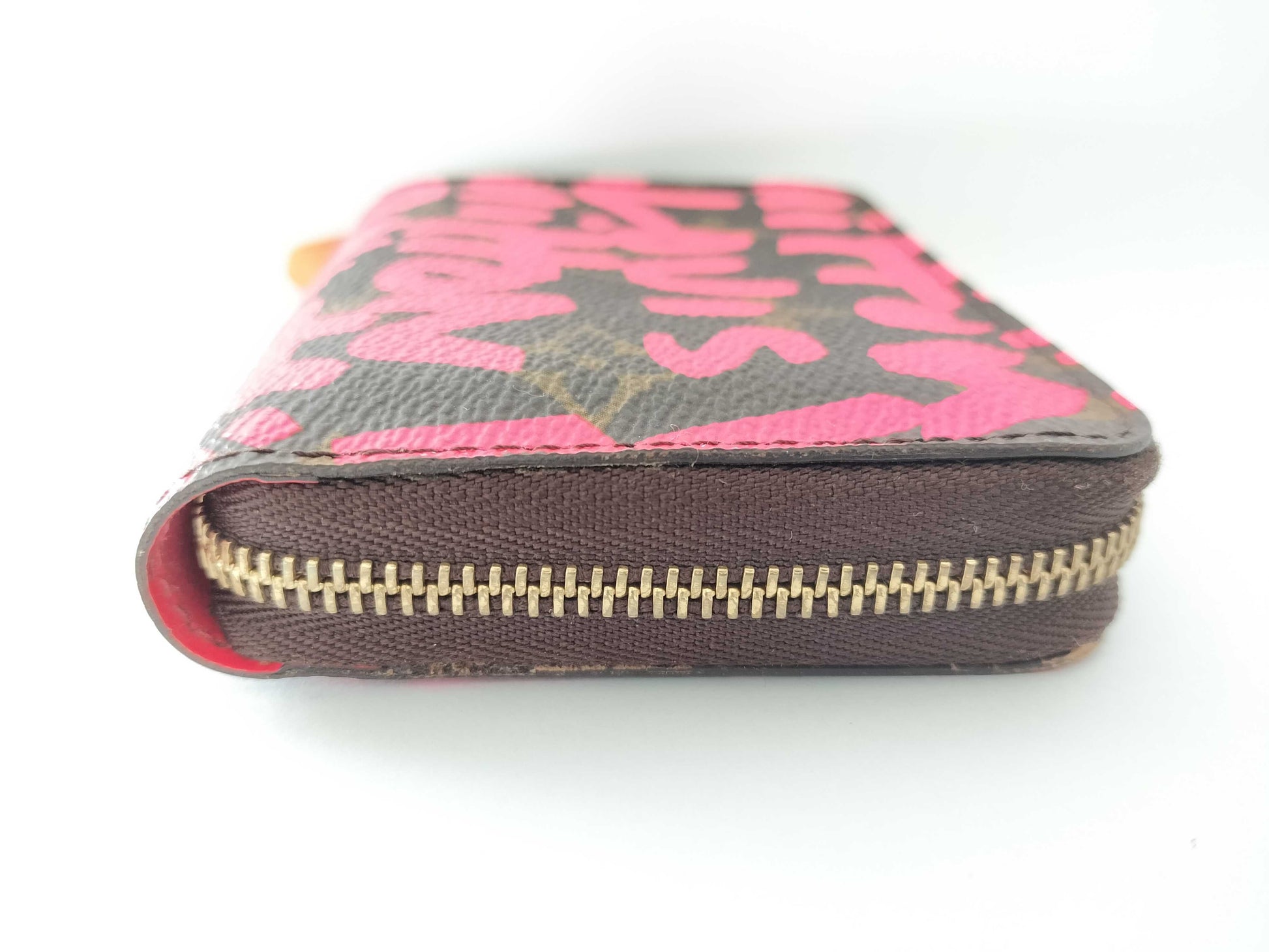LOUIS VUITTON Monogram Graffiti Zippy Coin Purse Monogram Graffiti Fuchsia M93707 Wallet