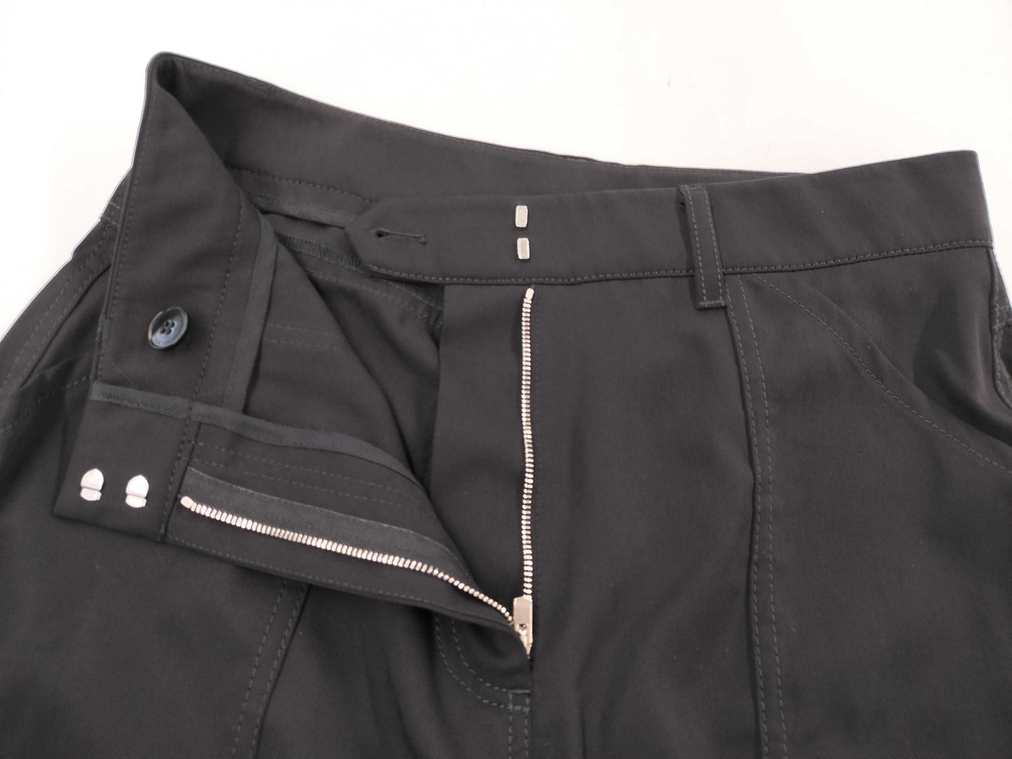 Stella McCartney Cropped Gathered Pants, Size 36