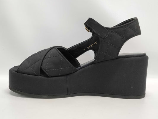 CHANEL Coco Mark Quilted Platform Sandals Size 38