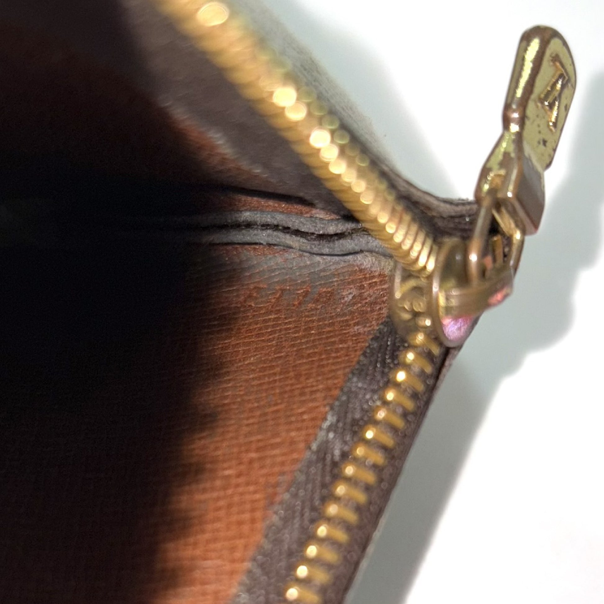 LOUIS VUITTON Pochette Cle Coin Case