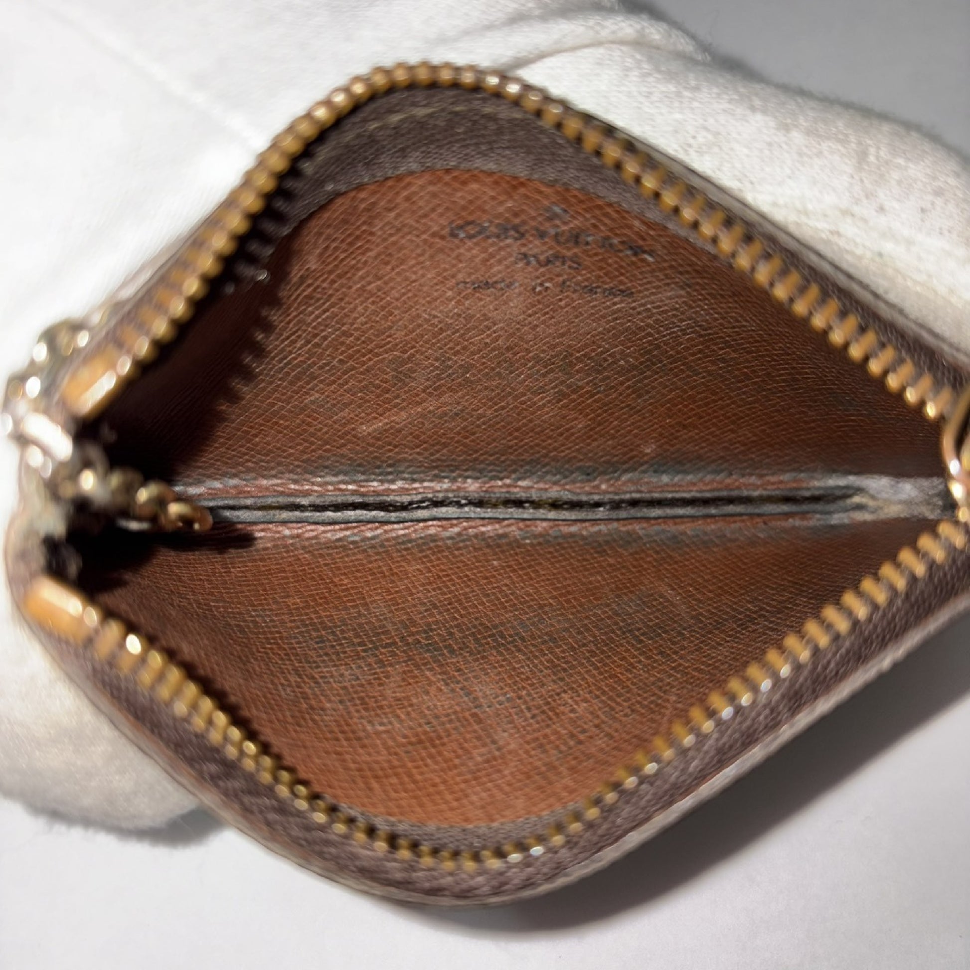 LOUIS VUITTON Pochette Cle Coin Case