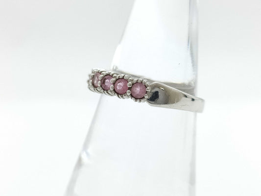 0.70ct colored stone, 18K white gold, 3.9g ring