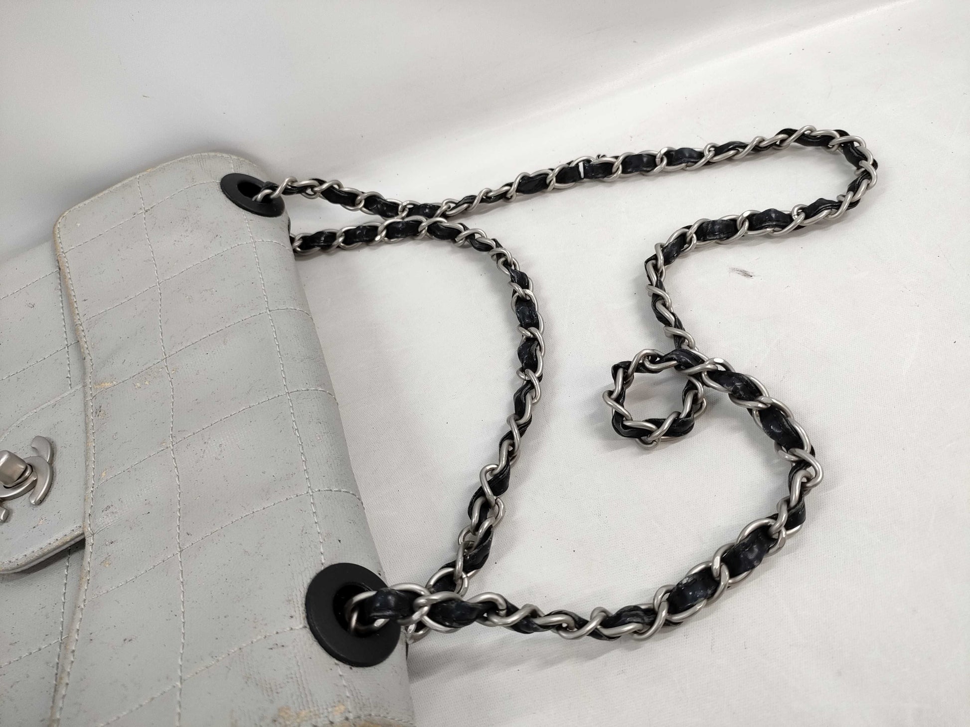 CHANEL CHANEL Chain Shoulder Bag Gray Shoulder Bag
