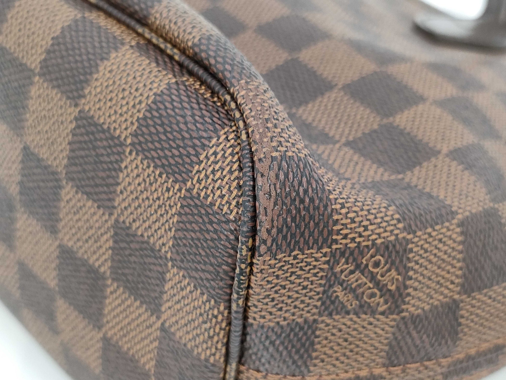 LOUIS VUITTON Vuitton Damier Neverful Tote Bag