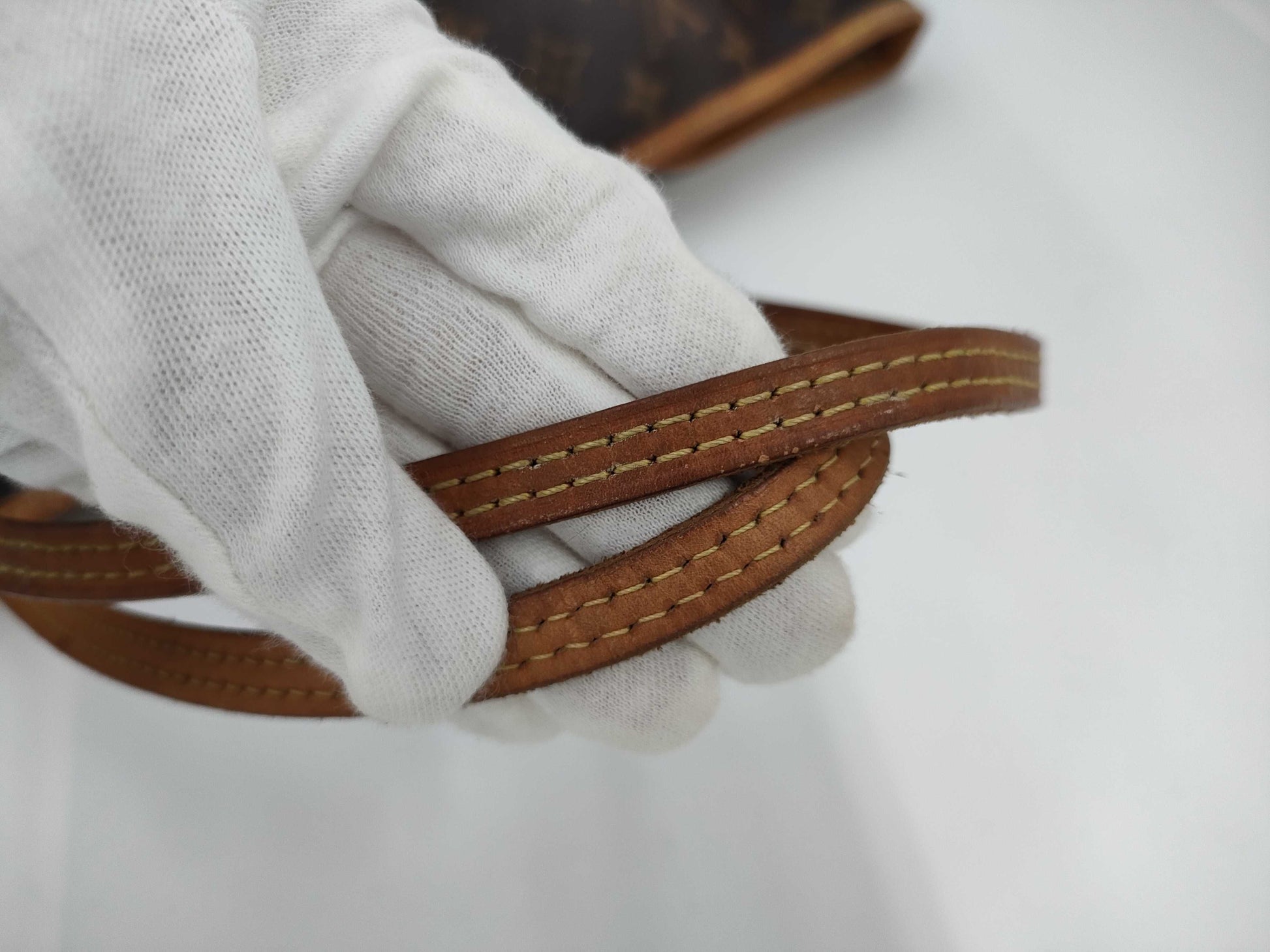LOUIS VUITTON Vuitton Monogram Neverful Tote Bag
