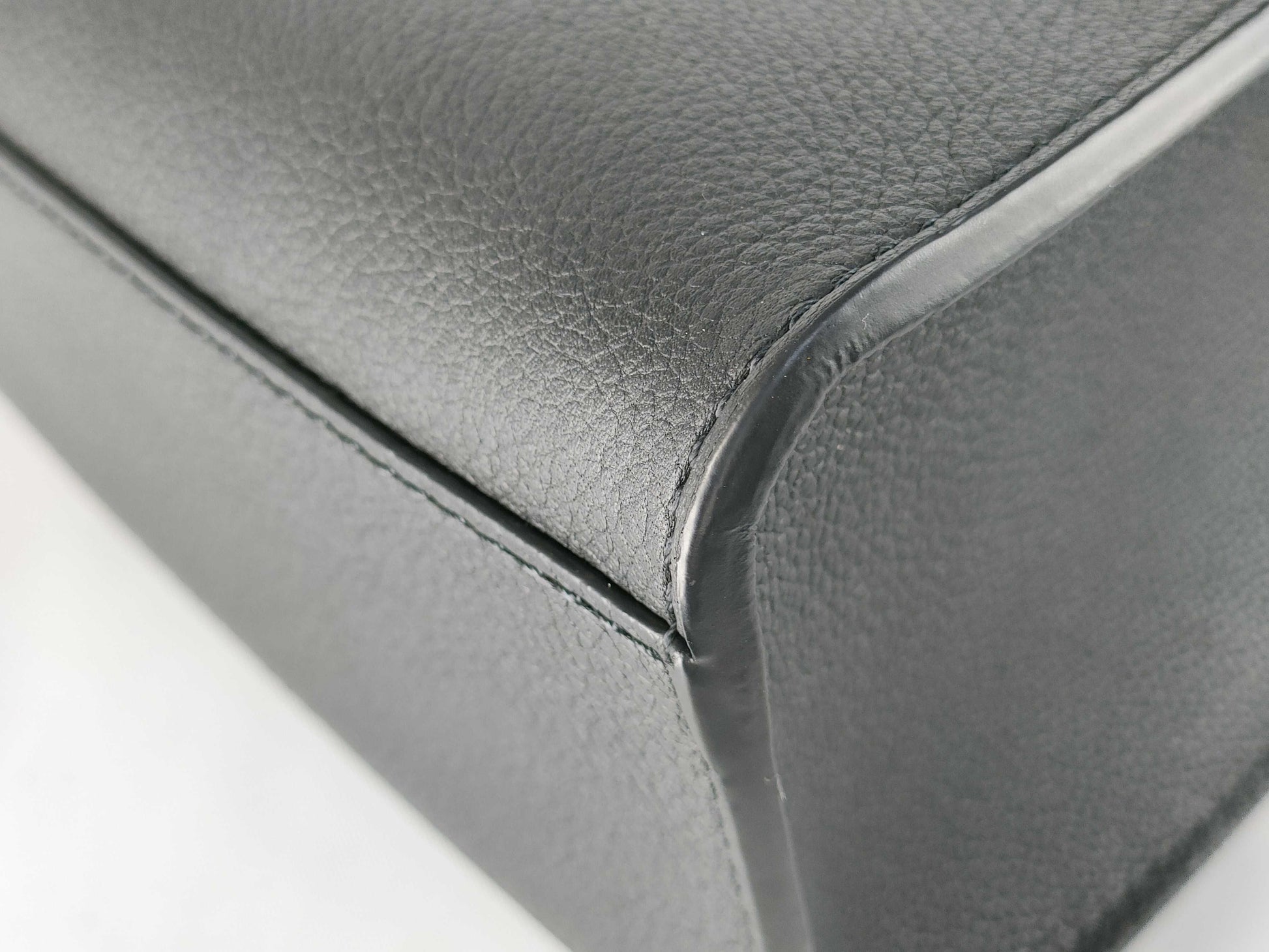 LOUIS VUITTON LOUIS VUITTON M22311 Vuitton Lock & Go Lock Me Bag RFID/IC Chip Readable Bag