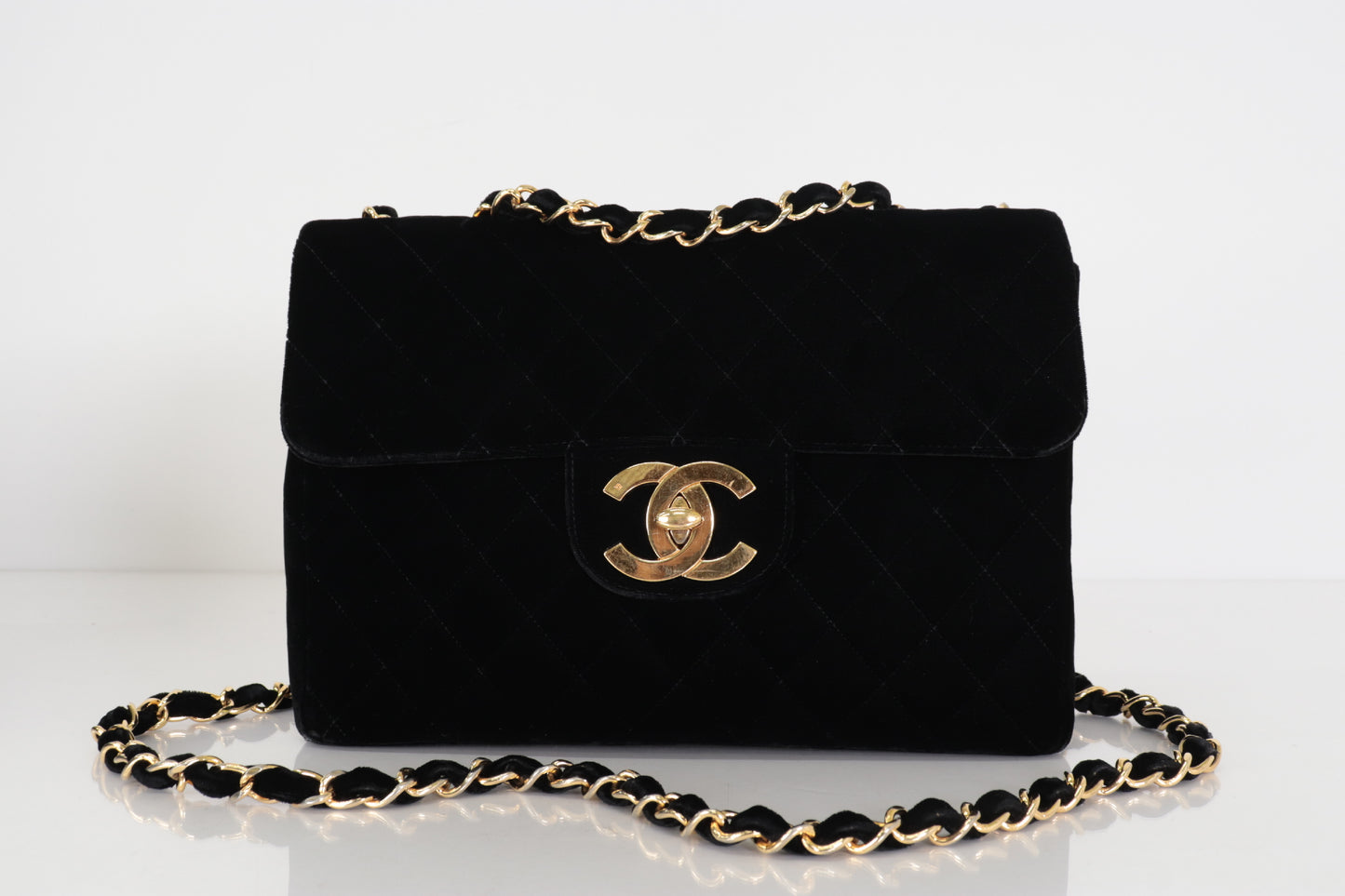 CHANEL Turnlock Velor Chain Shoulder W30 3rd Generation Shoulder Bag