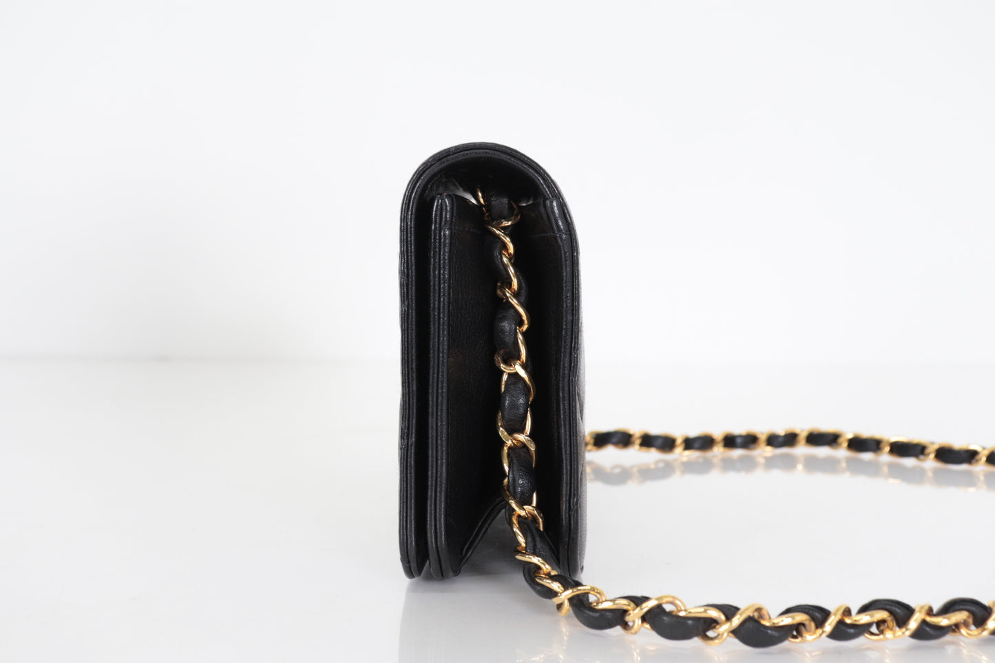 CHANEL Pushlock Ram Chain Shoulder W19 Series 4 Shoulder Bag