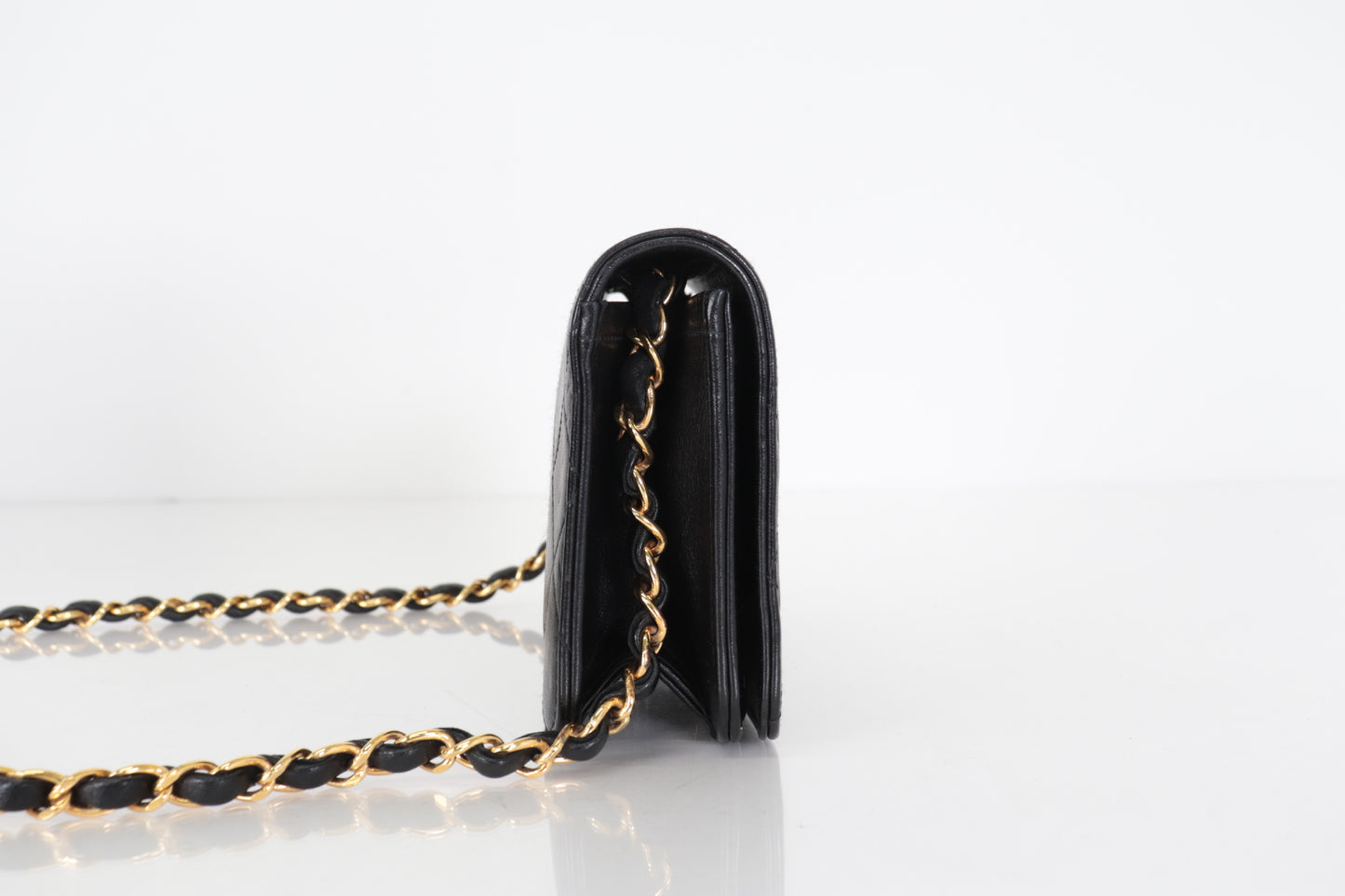 CHANEL Pushlock Ram Chain Shoulder W19 Series 4 Shoulder Bag