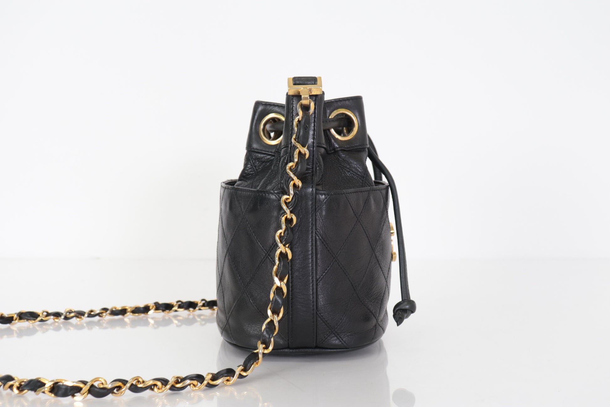 CHANEL Bicolore Ram Drawstring Chain Shoulder 2nd Generation Shoulder Bag