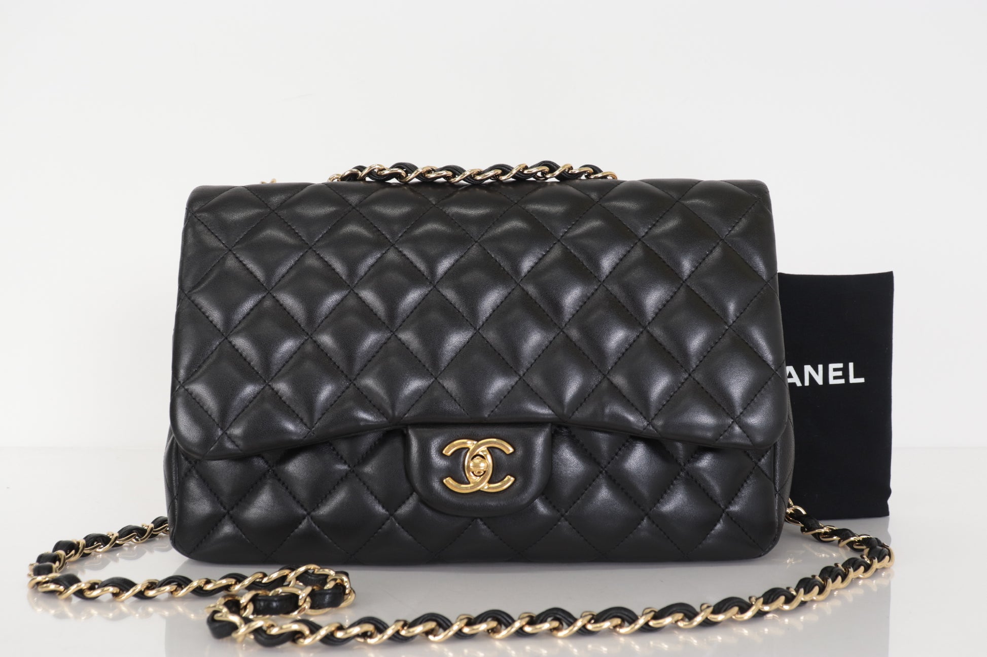 CHANEL Deca Matlasse Ram Chain Shoulder W30 14th Shoulder Bag
