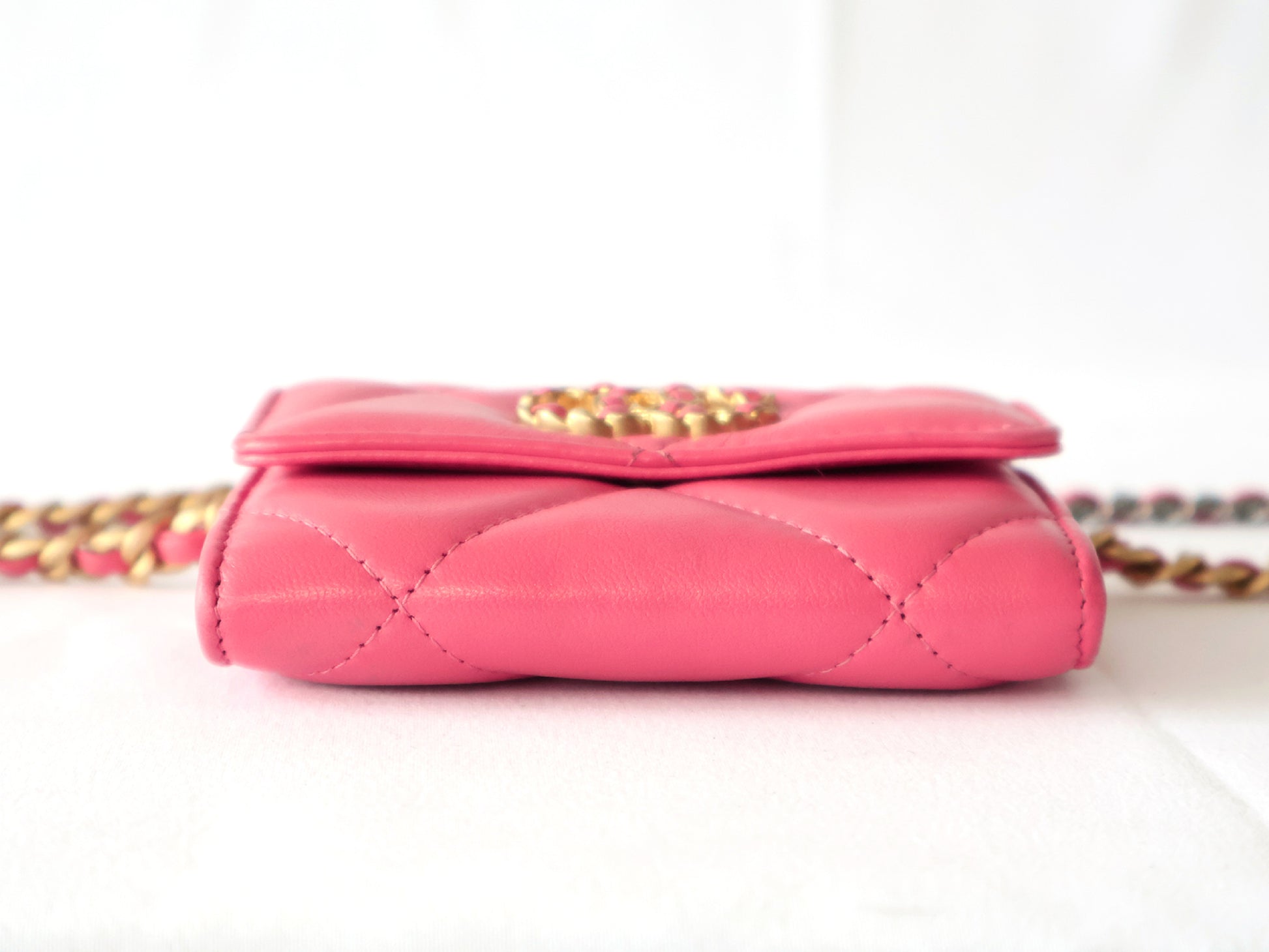 CHANEL Seal 30 Series Chanel 19 Mini Matlasse Lambskin Chain Shoulder Pink Shoulder Bag