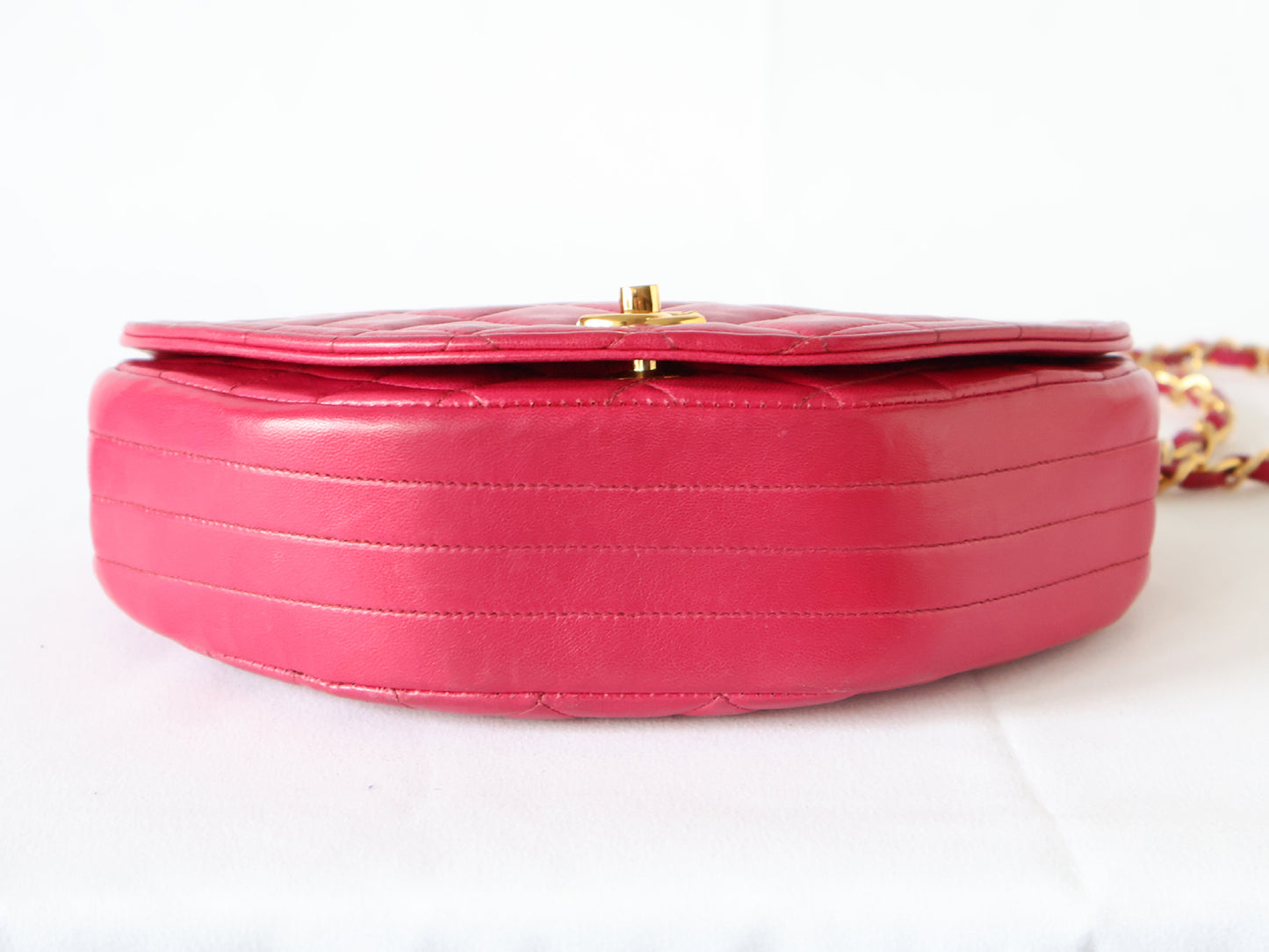 CHANEL Seal Yuri 0 Matlasse Half Moon Lambskin Chain Shoulder Pink Shoulder Bag