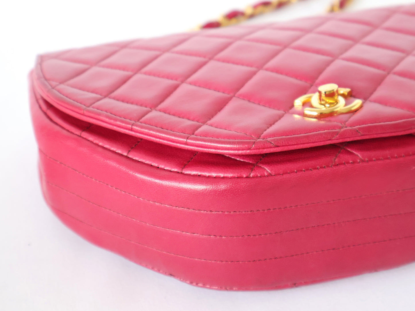 CHANEL Seal Yuri 0 Matlasse Half Moon Lambskin Chain Shoulder Pink Shoulder Bag