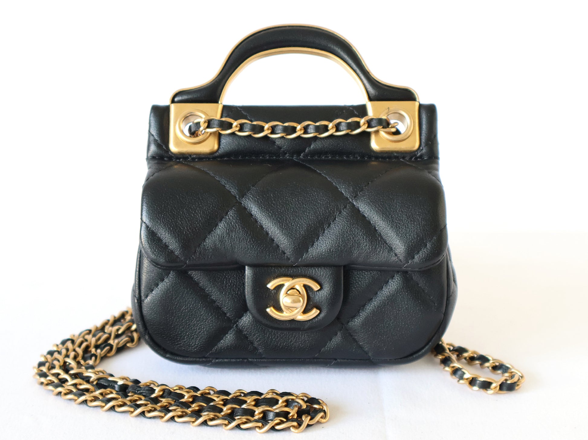 CHANEL Seal Available 31st Matlasse Lambskin Chain Shoulder Black Shoulder Bag