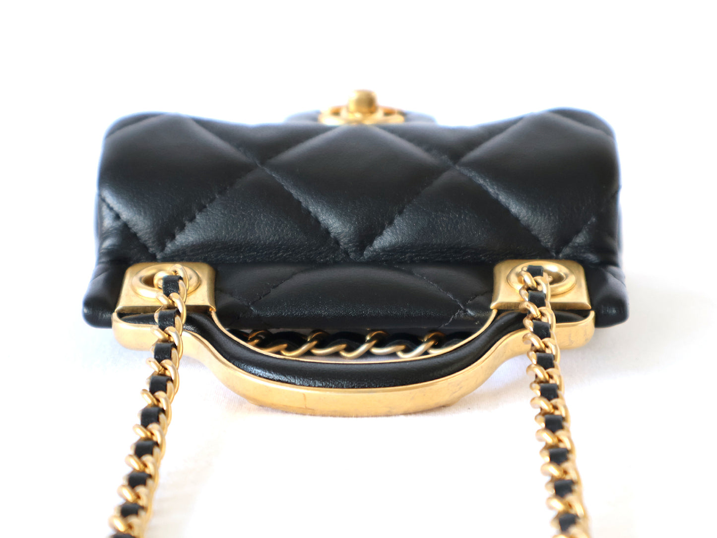 CHANEL Seal Available 31st Matlasse Lambskin Chain Shoulder Black Shoulder Bag