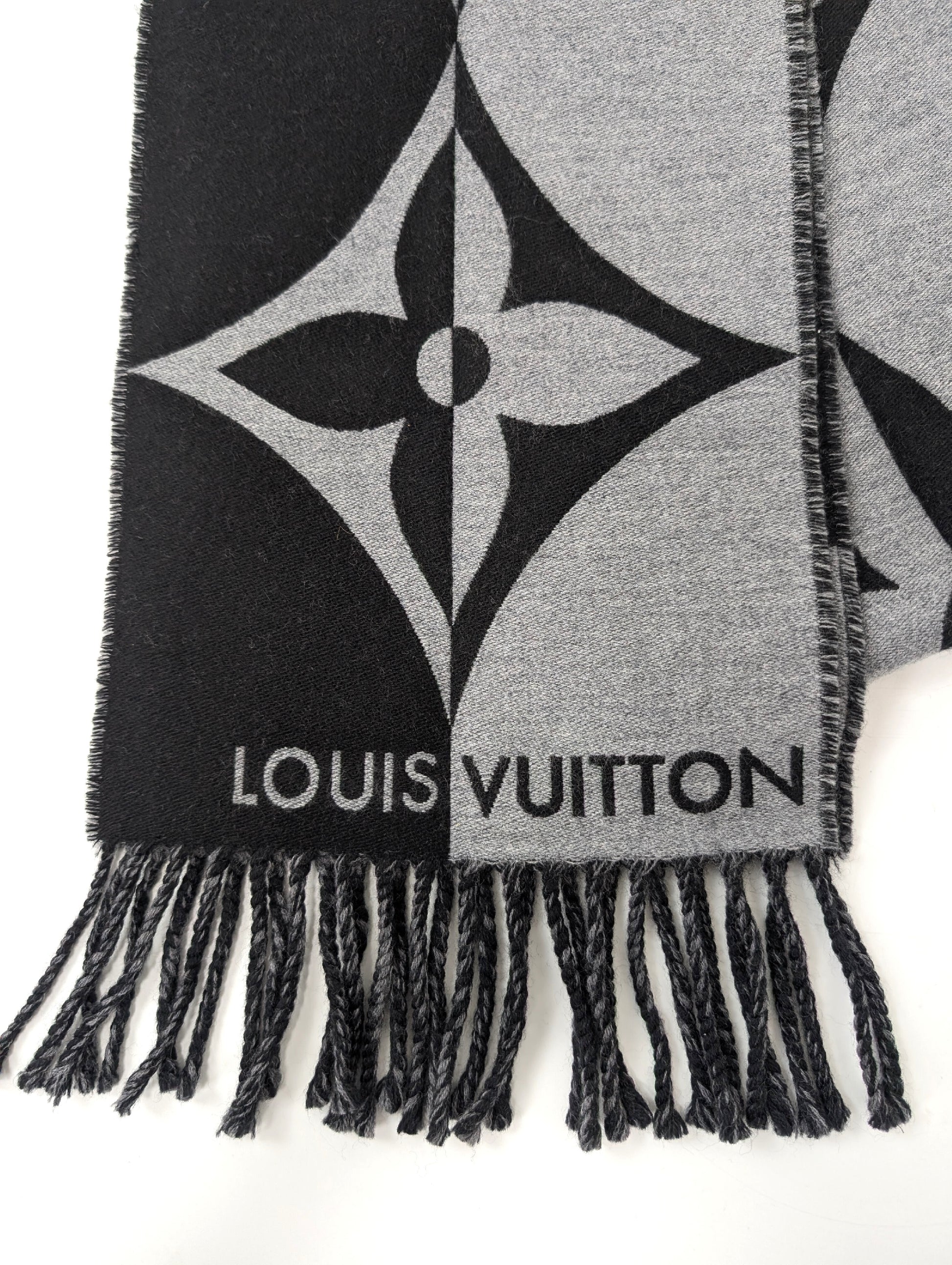 LOUIS VUITTON LOUIS VUITTON Louis Vuitton Muffler Muffler