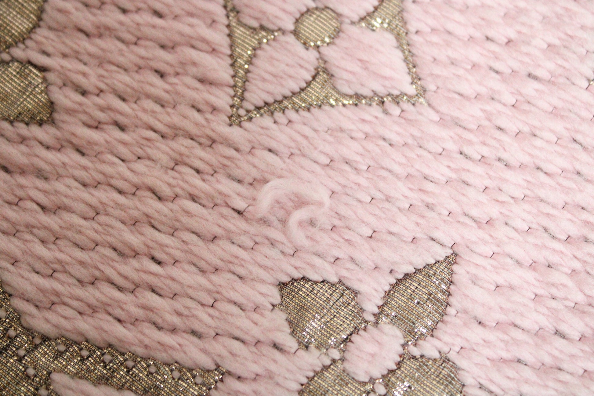 LOUIS VUITTON Vuitton Muffler Monogram Shine Echarp Logomania Pink Muffler