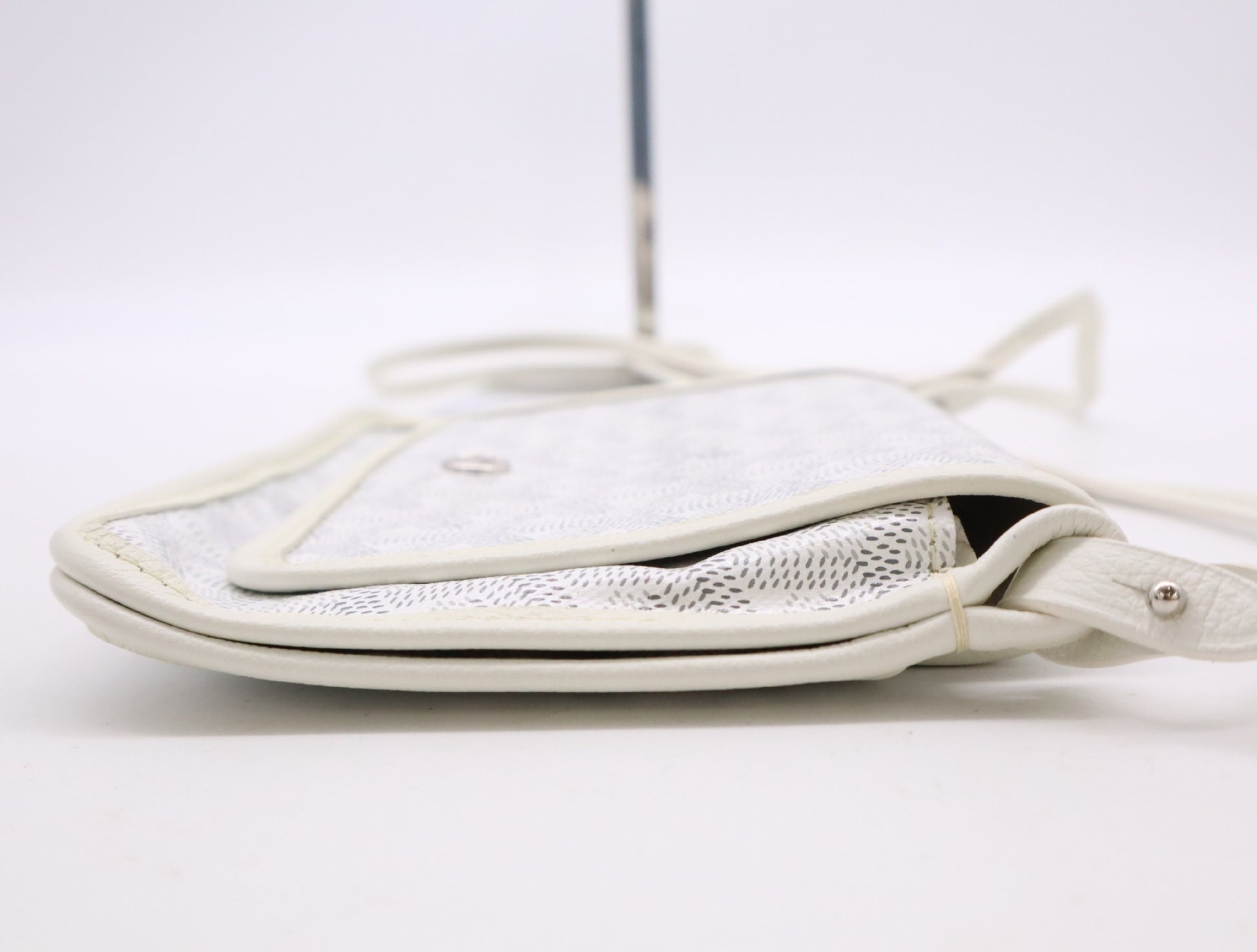 GOYARD PVCx Leather Pochette Plume White Shoulder Bag Storage Bag Small Shoulder Bag