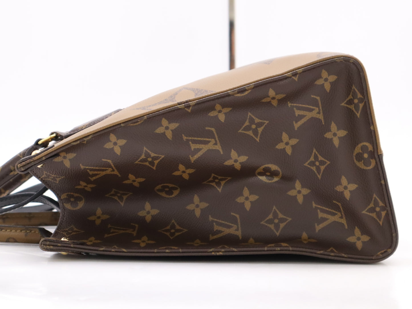 LOUIS VUITTON M45321 Reverse On-the-Go MM Tote Bag