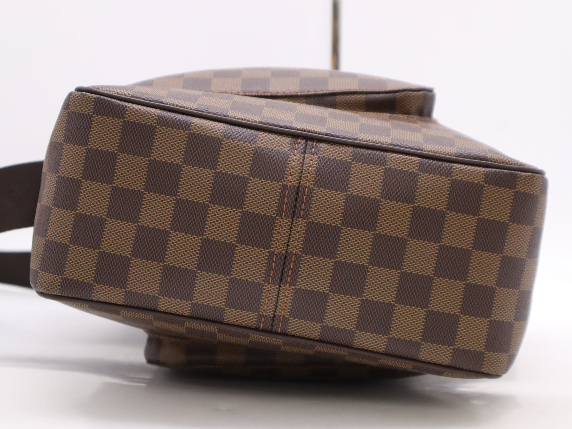LOUIS VUITTON N41440 Damier Olaf GM Shoulder Bag
