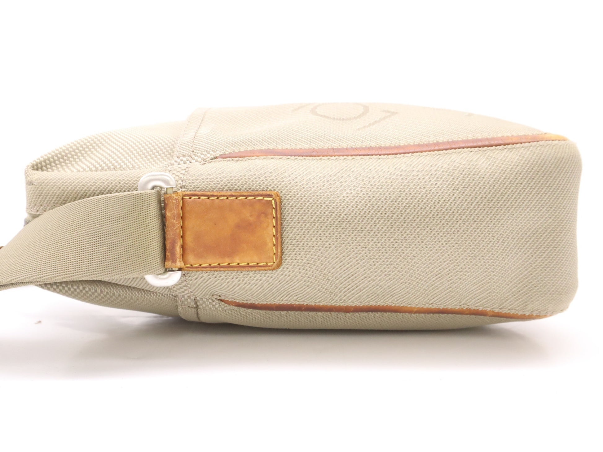 LOUIS VUITTON M93046 Compagnon Sable Shoulder Bag