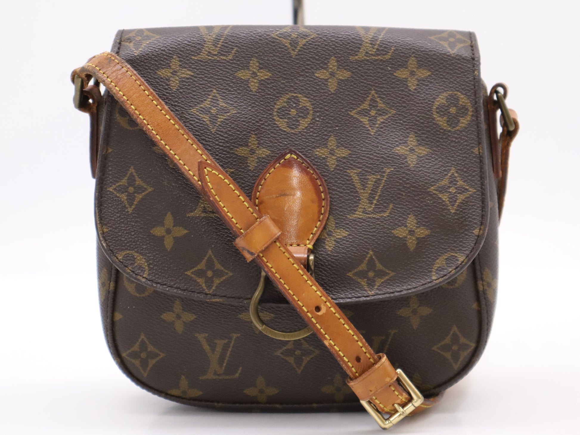 LOUIS VUITTON M51243 Saint-Cloud MM Shoulder Bag