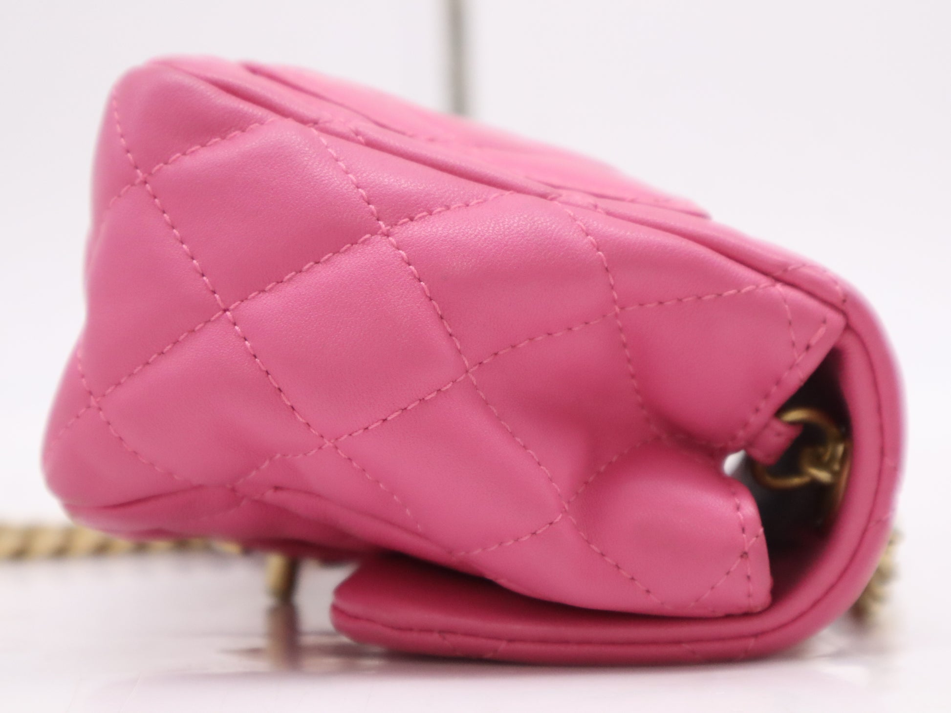 CHANEL Lambskin Mini Matlasse 17 S Flap S Chain GD Fittings Pink Seal Card 30449958 Shoulder Bag