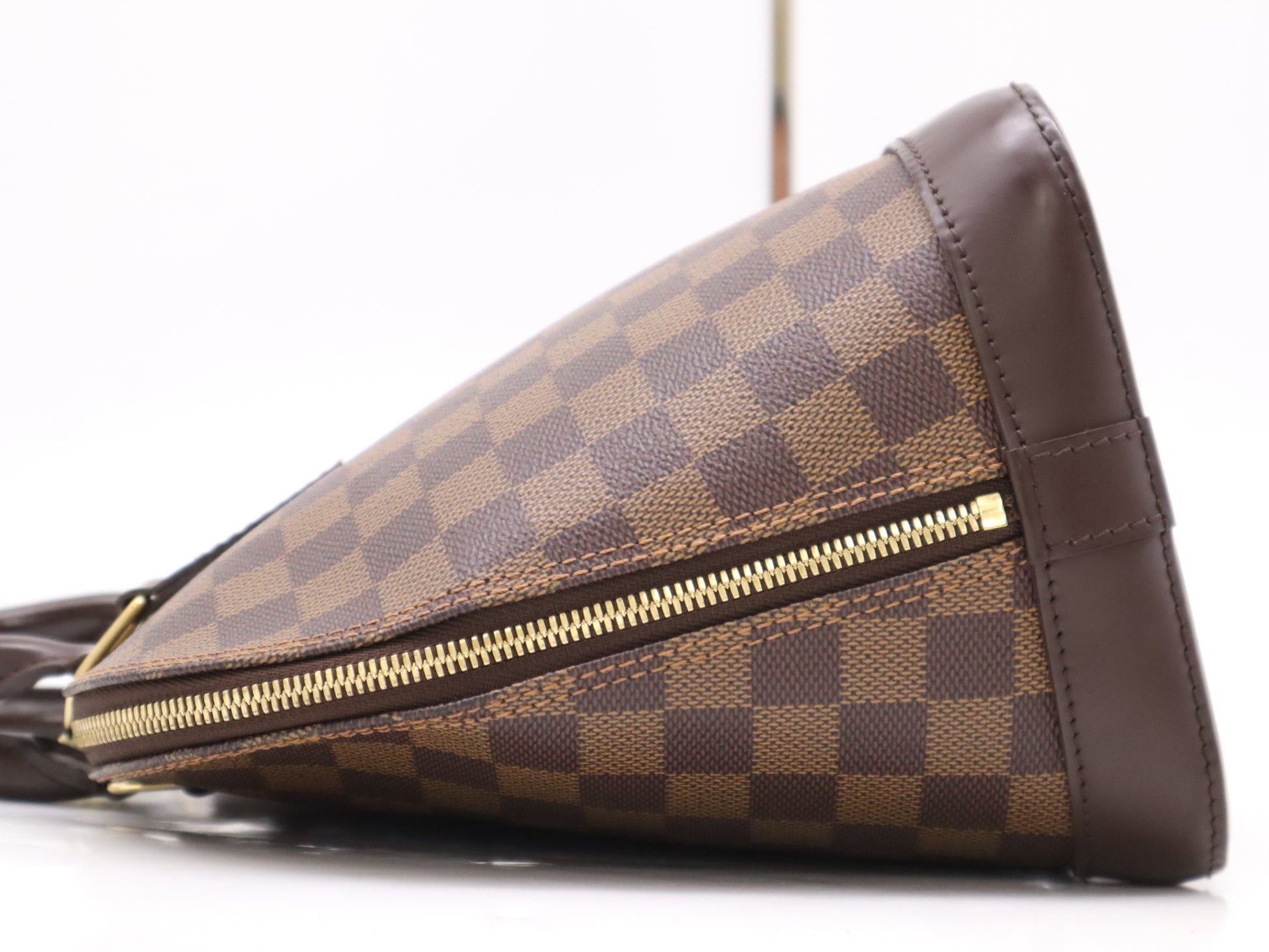 LOUIS VUITTON N51131 Damier Alma Handbag