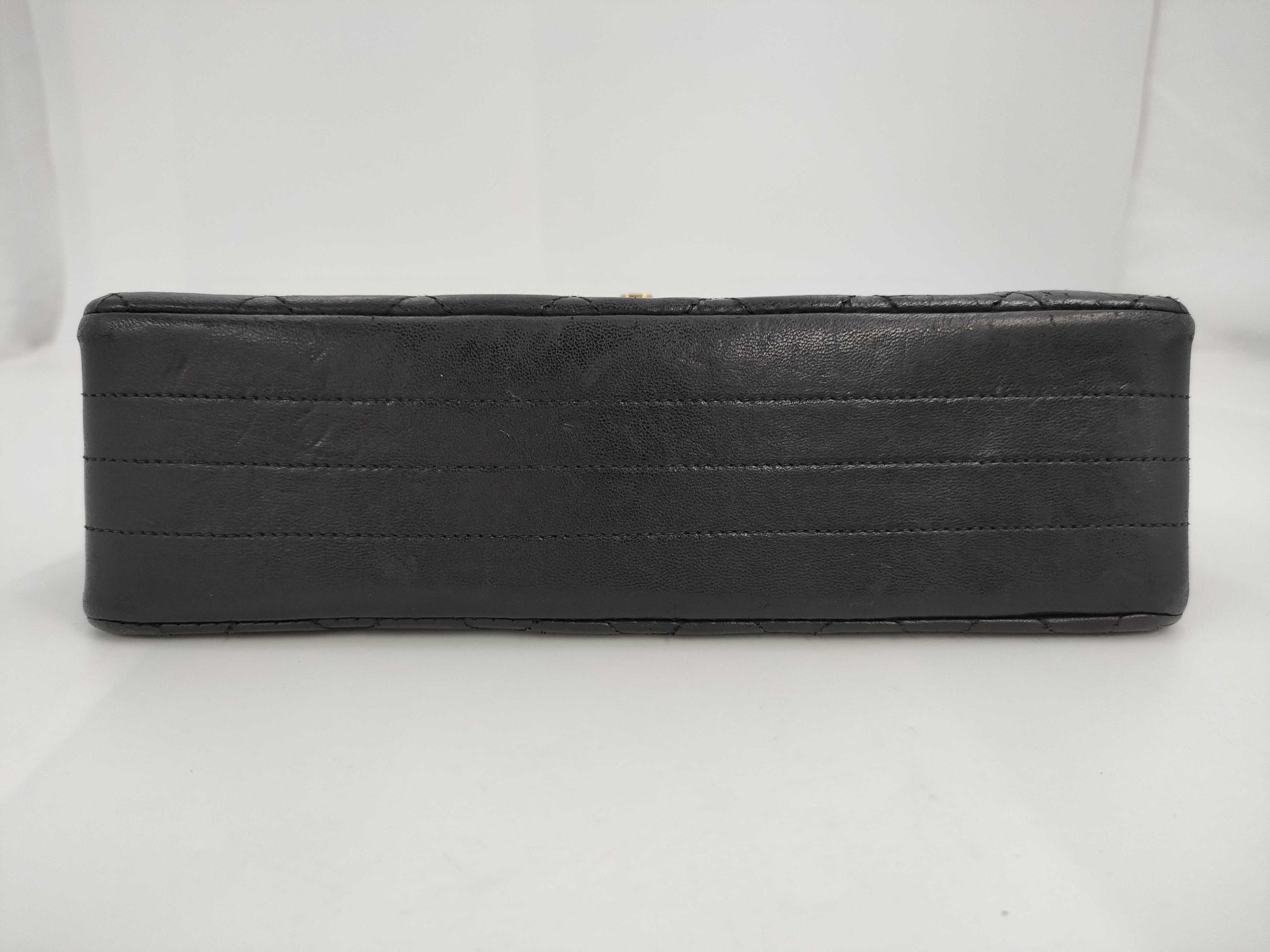 CHANEL Circle Black No. 1 Shoulder Bag