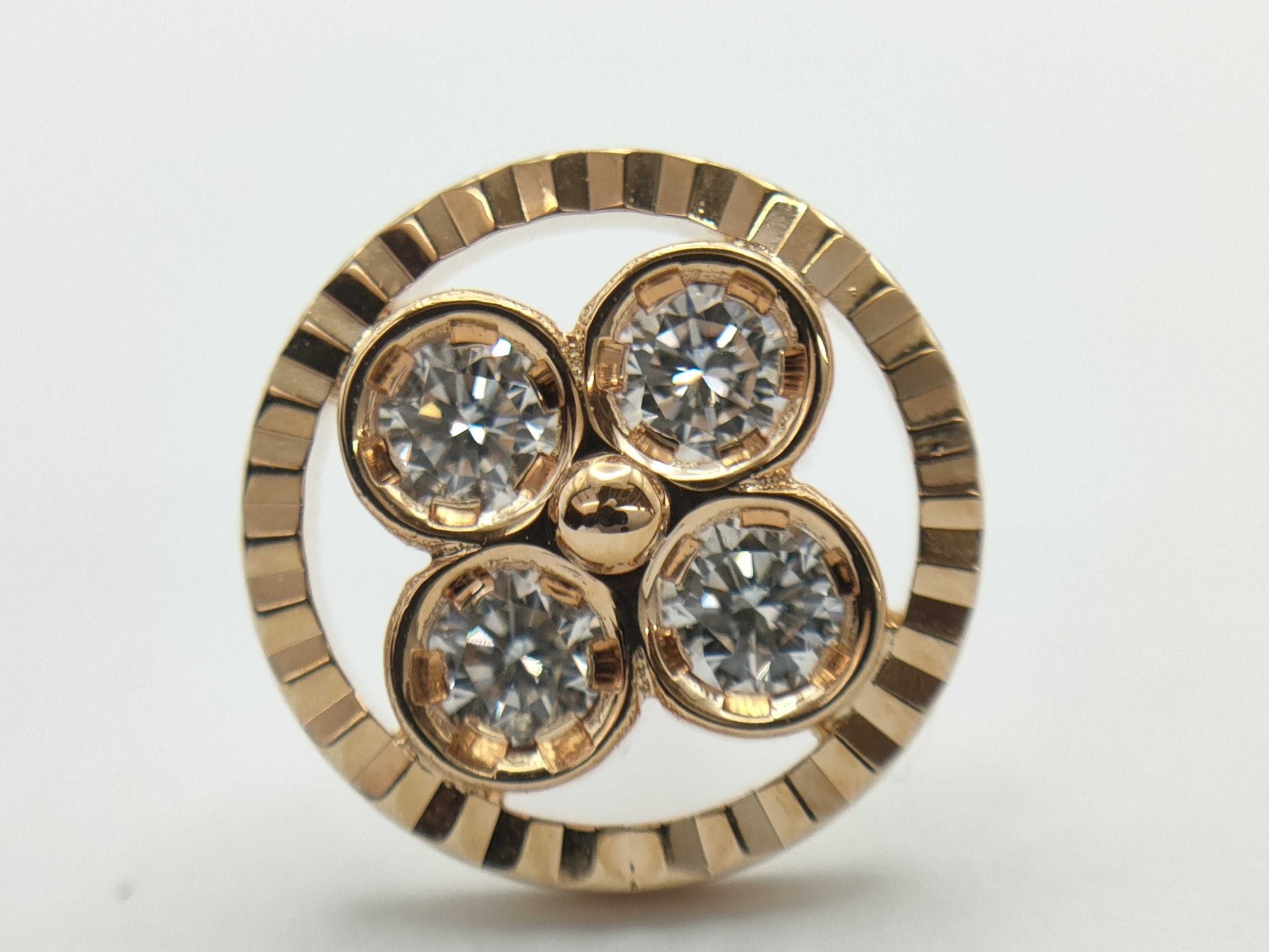 LOUIS VUITTON Pughs-Saint-Blossom BB Diamonds PG Au750 2.9g Earrings