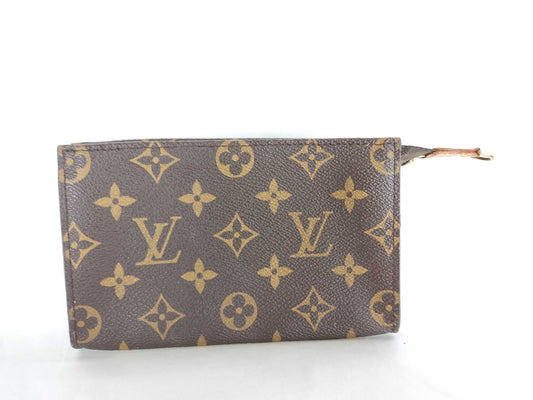 LOUIS VUITTON Monogram Bucket Pouch