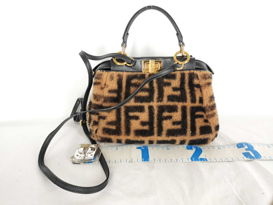 FENDI Fendi Peekaboo Shoulder Bag